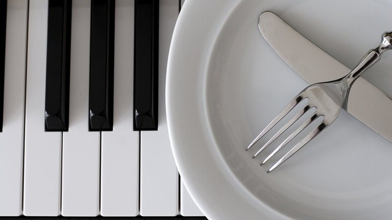 Researchers Say Music Affects the Way Our Food Tastes
