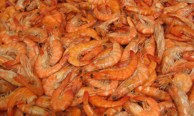 Unpeeled shrimp