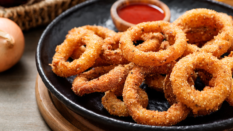 Beer-battered onion rings