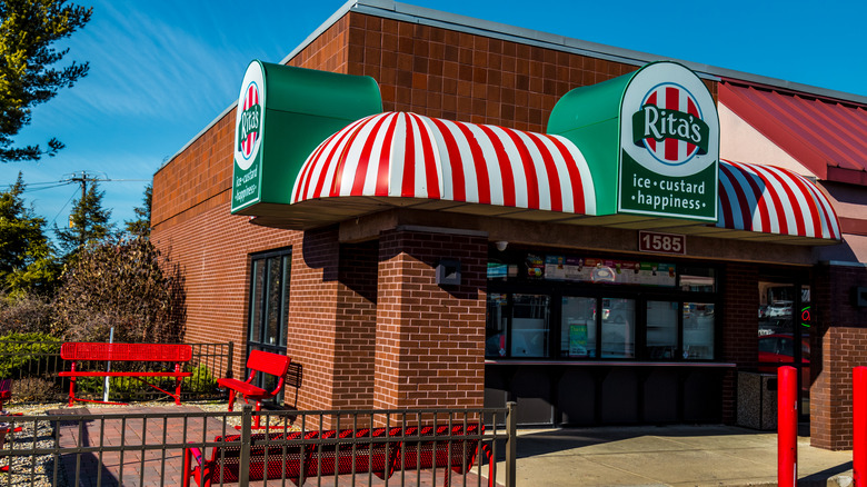 Rita's storefront