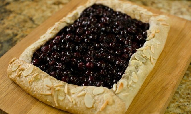 Rustic Blueberry Tar