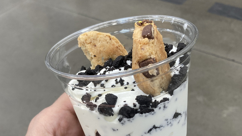 Jingle Cookie Crunch Sundae closeup