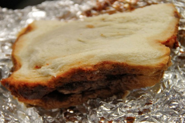 Sandwich of the Week: Dixson Bar-B-Que's Pig Burger in Knoxville, Tenn.