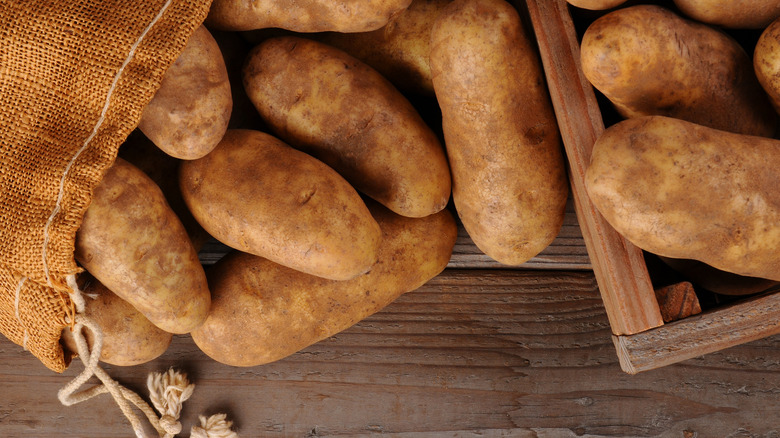 a bag of russet potatoes