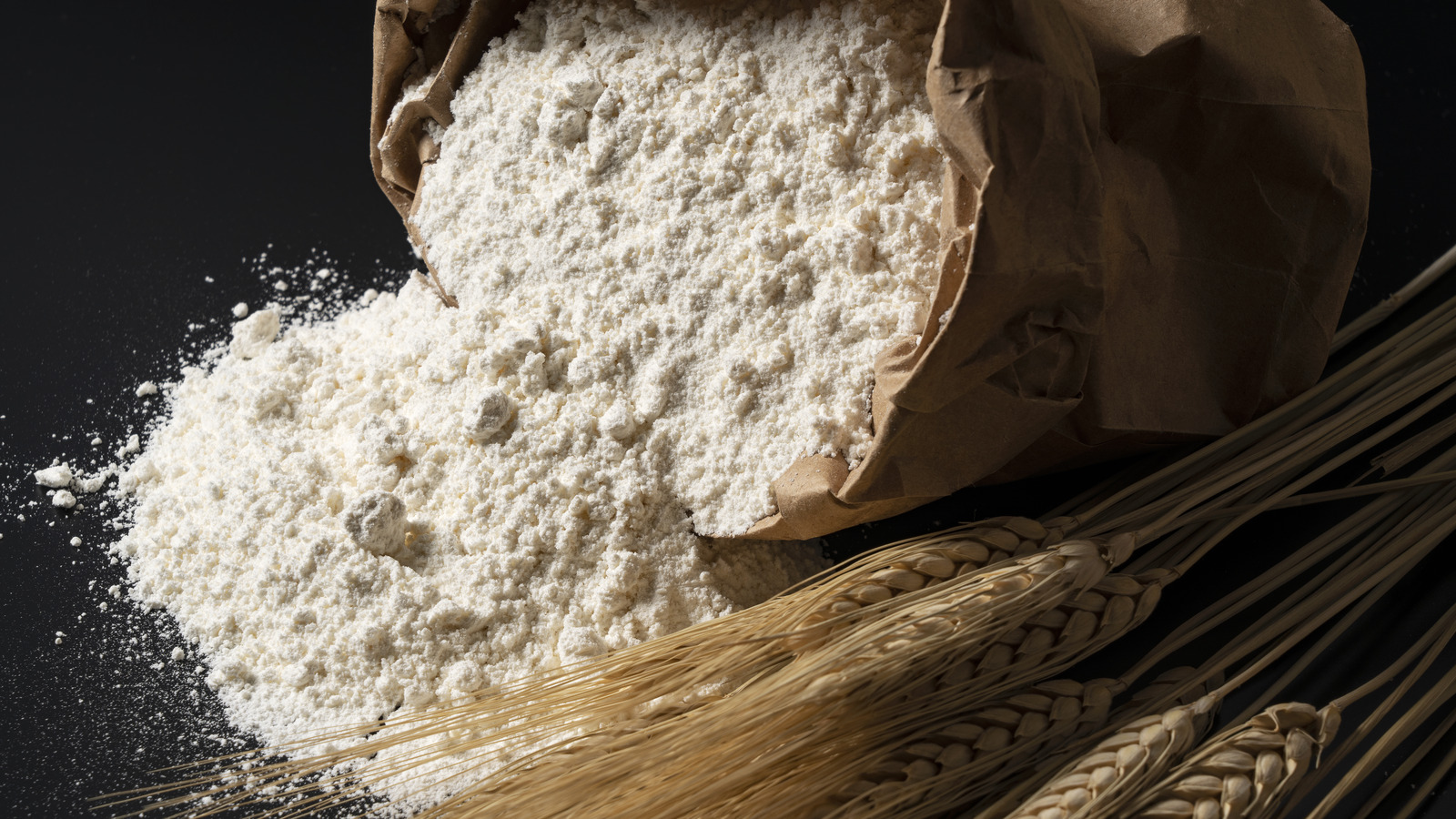 SelfRising Vs. SelfRaising Flour The Composition Difference, Explained
