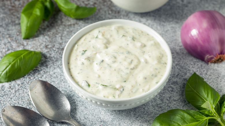 Green goddess dressing with ingredients