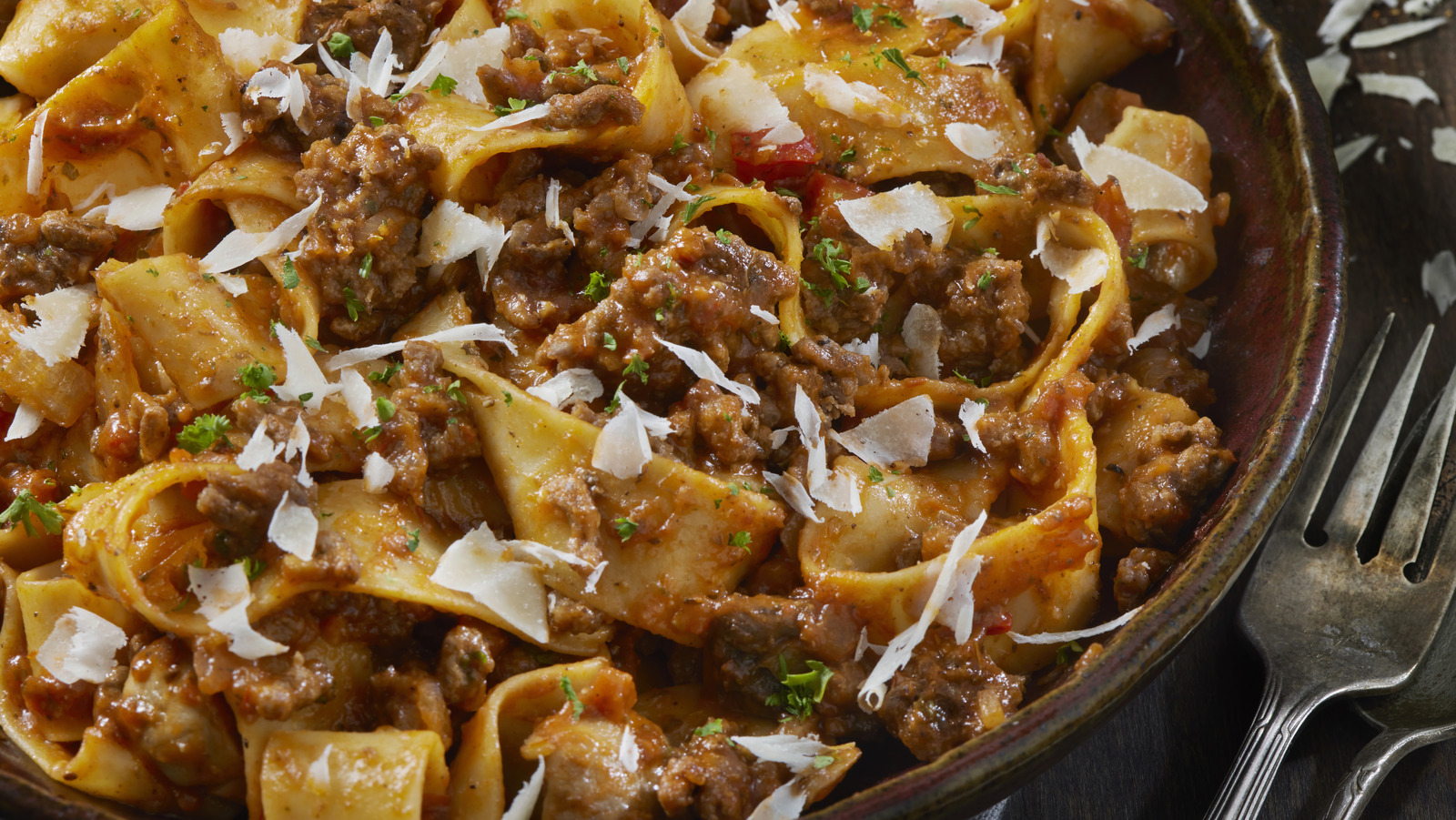 Seriously Upgrade Your Bolognese Sauce With An Unexpected Spice