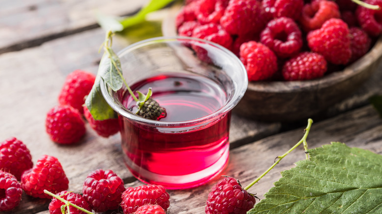 Raspberry liqueur with raw ingredients