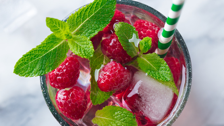 Raspberry mint lemonade