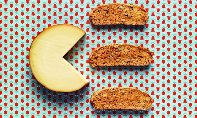 Smoky Gouda Biscotti