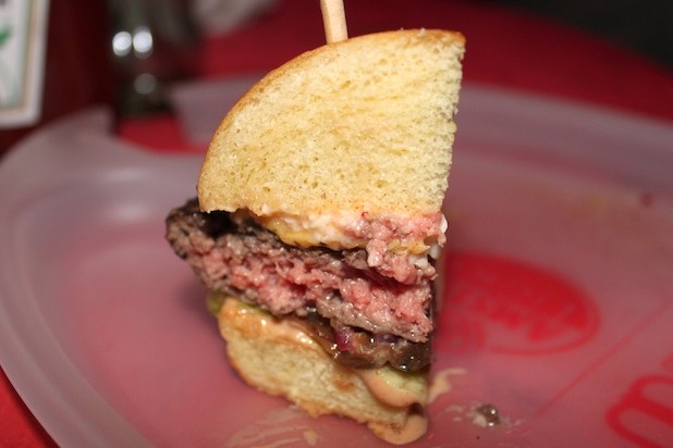 Toro Burger Messy Style