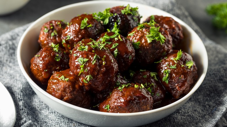 Bowl of meatballs