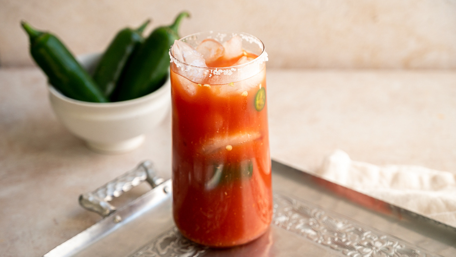 https://www.thedailymeal.com/img/gallery/spicy-bloody-mary-recipe/l-intro-1669854953.jpg