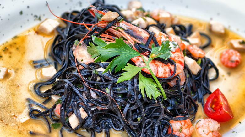 seafood spaghetti di nero