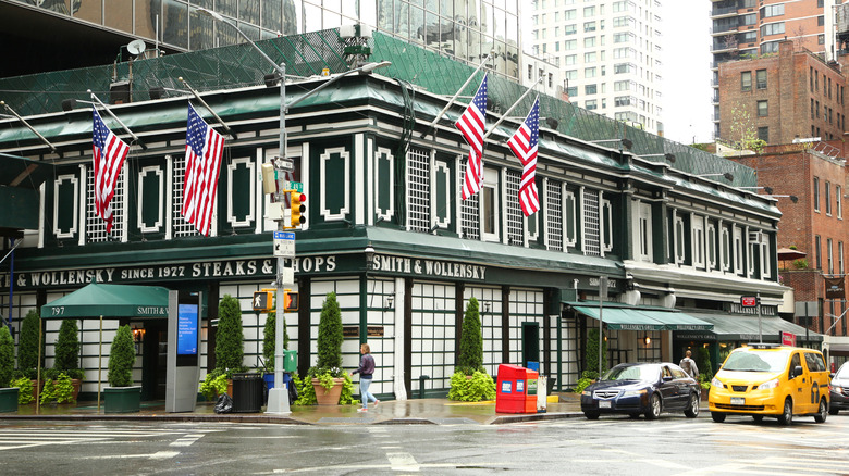 Smith and Wollensky restaurant exterior in New York