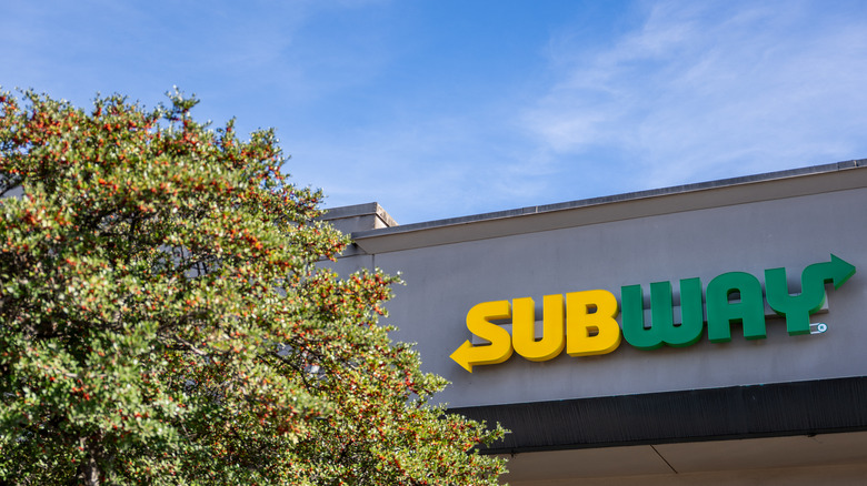 Subway store from the outside