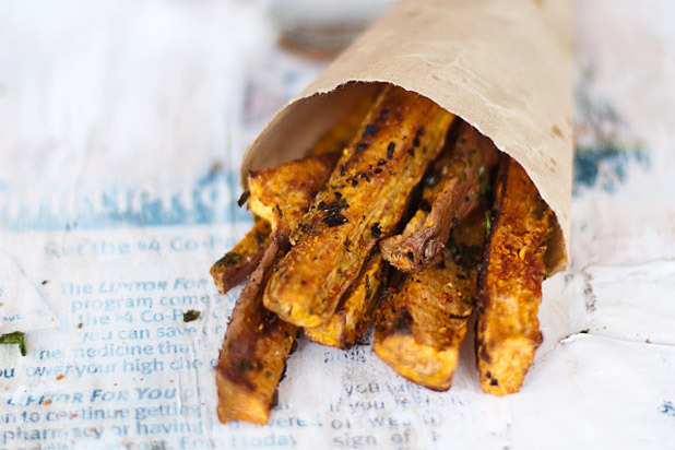 Curried Sweet Potato Fries with Tomato Curry Chutney
