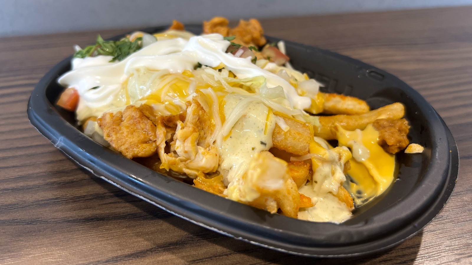 Taco Bell Secret Aardvark Nacho Fries Review: Does The Serrabanero Ranch Sauce Pack A Punch? - Vimarsana News