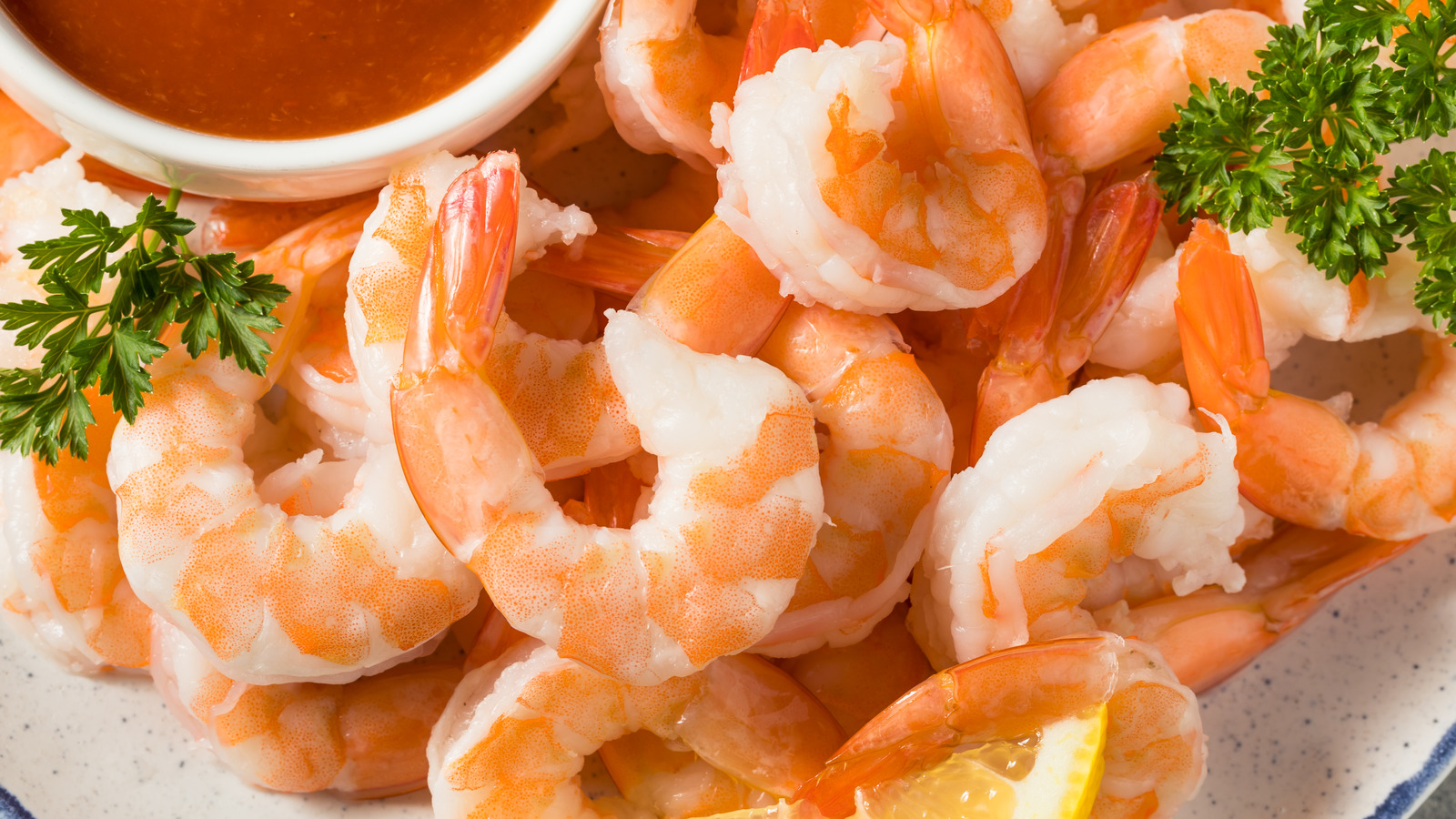 Take Your Poached Shrimp To The Next Level By Flavoring The Liquid