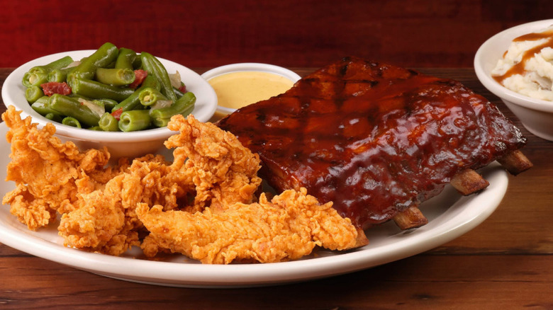 Texas Roadhouse ribs and Chicken Critters with green beans