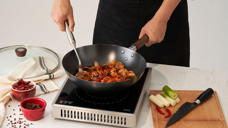 Zwilling Dragon 12 inch Carbon Steel Wok with Lid