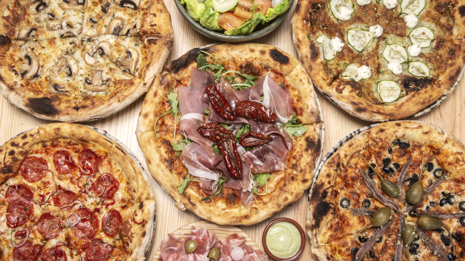 The 10 Best Pizza Buffets Across America - Daily Meal