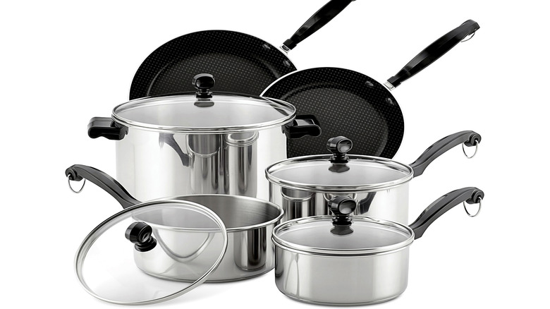 Full silver cookware set