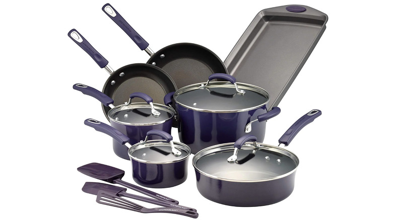 Rachael Ray cookware set