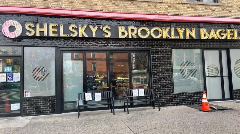 Shelsky's Brooklyn Bagel store front
