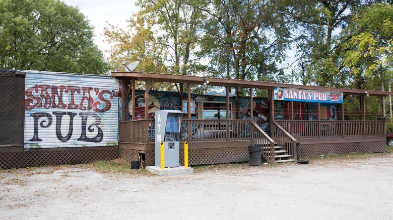Santa's Pub front porch area