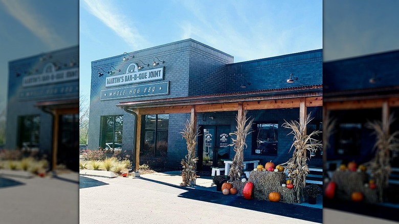 Martin's Bar-B-Que Joint exterior