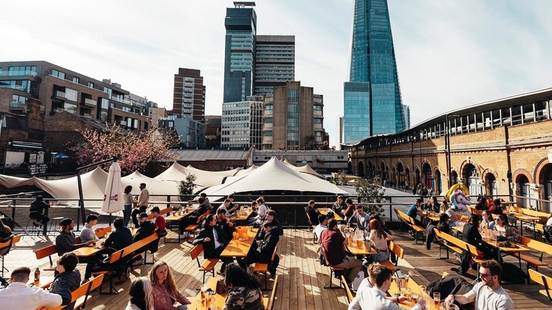 Vinegar Yard London seating