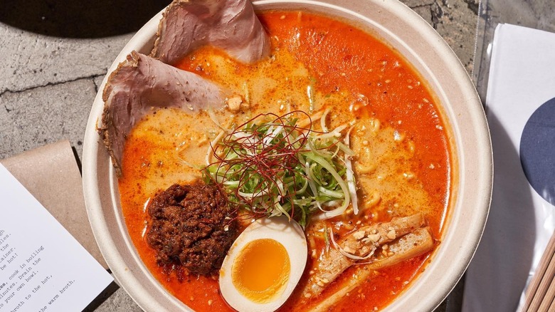Tonchin spicy ramen
