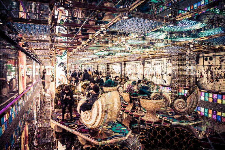 The 18 Weirdest, Wildest Restaurants Around the World