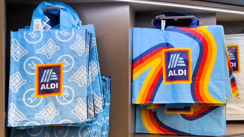 Reusable canvas Aldi tote bags available at checkout
