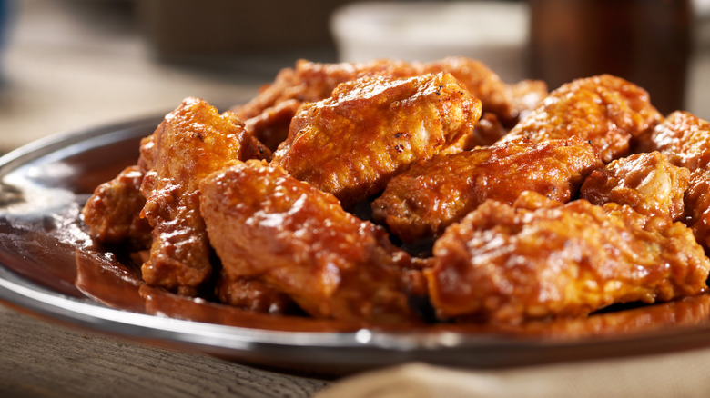 Plate of hot wings