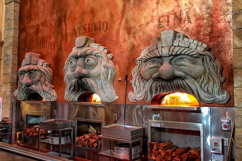 #4 Via Napoli Restorante e Pizzeria