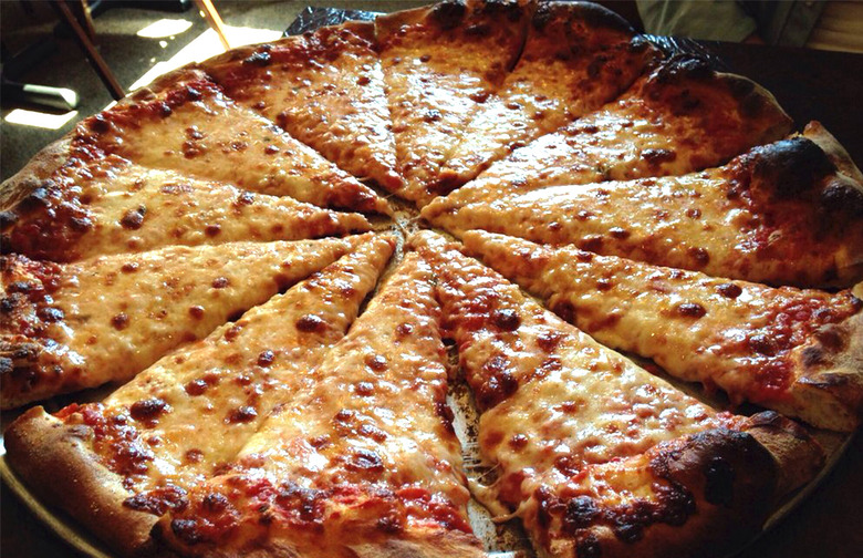 #15 Ernie's Pizzeria, New Haven, Conn. 