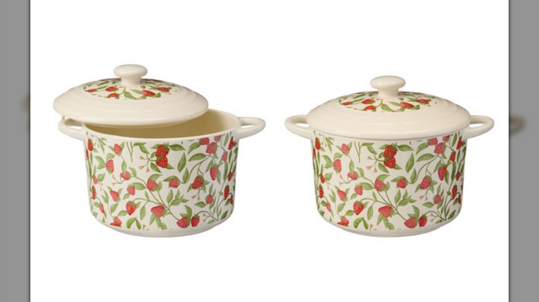 Crofton Farmhouse Ceramic Mini Bakers on a white background