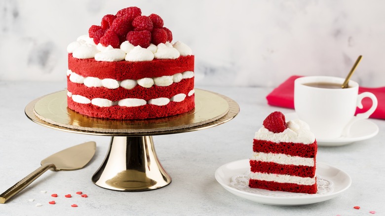 Red velvet cake on cake stand