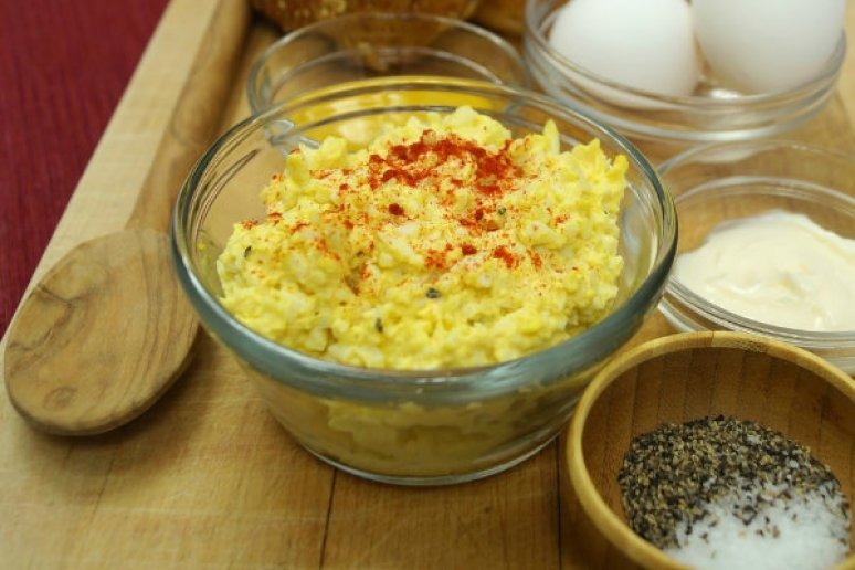 Spicy Egg Salad