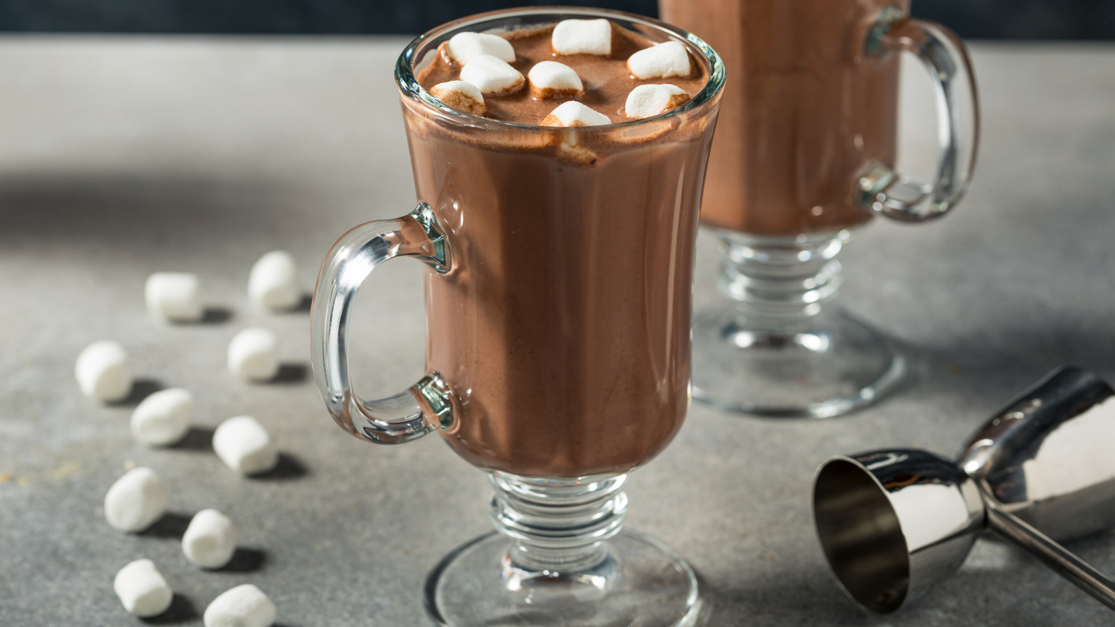 The 9 Best Liqueurs That Mix With Hot Chocolate