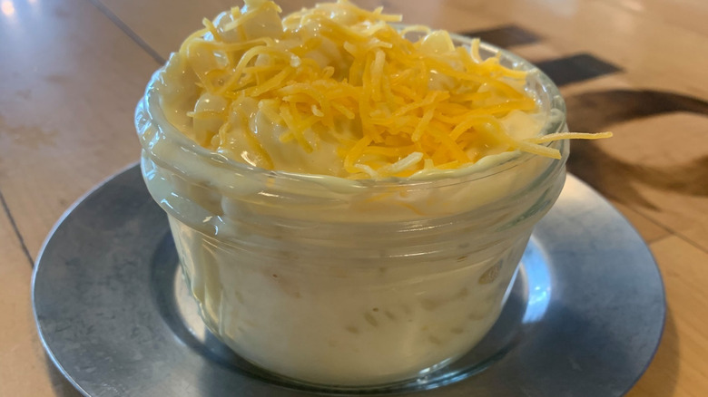 Close-up on jar of HQ BBQ mac and cheese