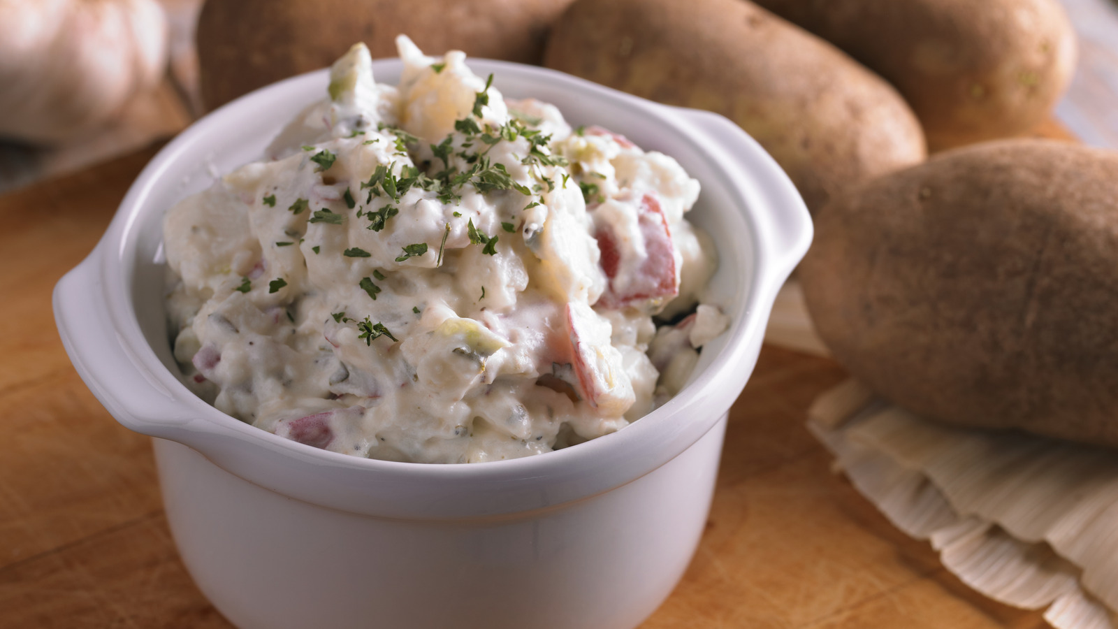 The Acidic Addition That Makes All The Difference With Store-Bought Potato Salad - Vimarsana News