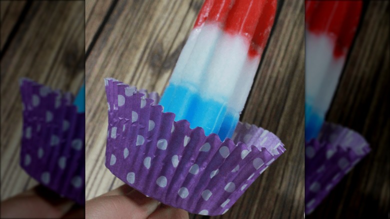 Popsicle with cupcake liner