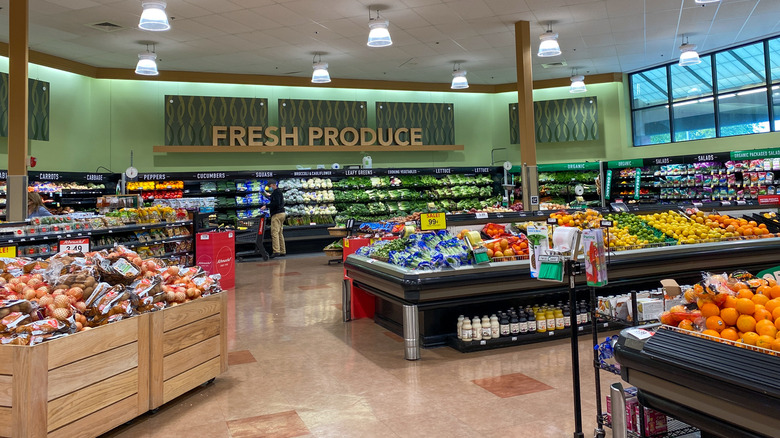 Schnucks interior