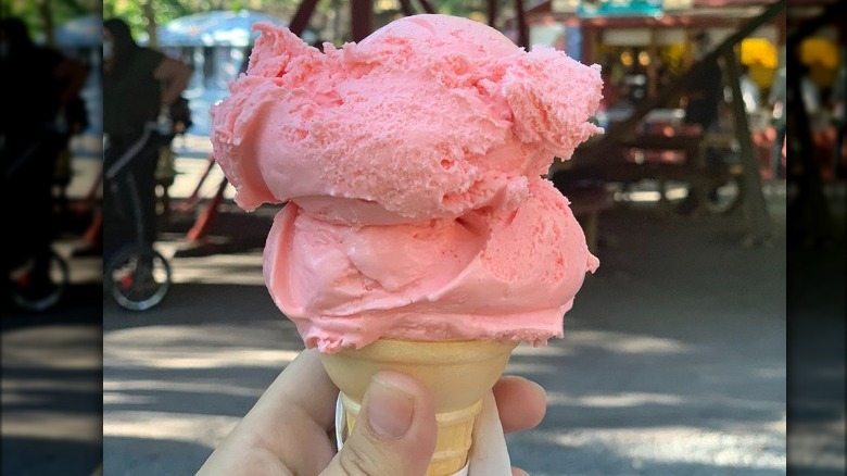 teaberry ice cream cone