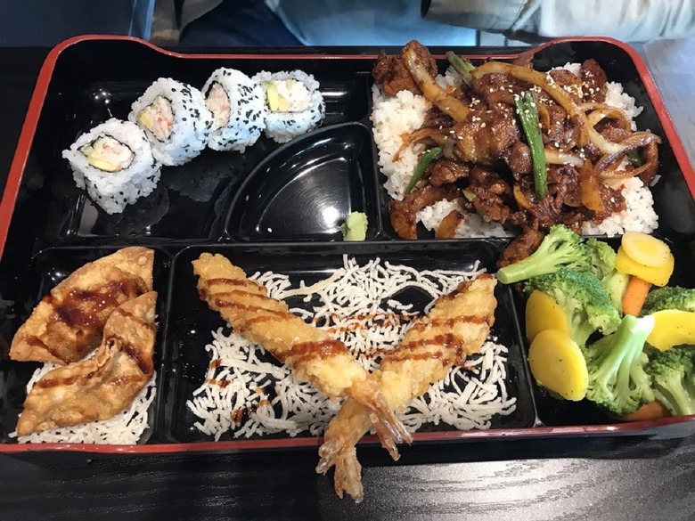 Alaska: Sushi On The Fly (Ted Stevens Anchorage International Airport)