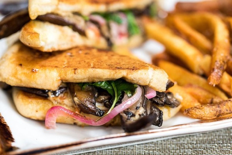 Iowa: Portermill (Des Moines International Airport)