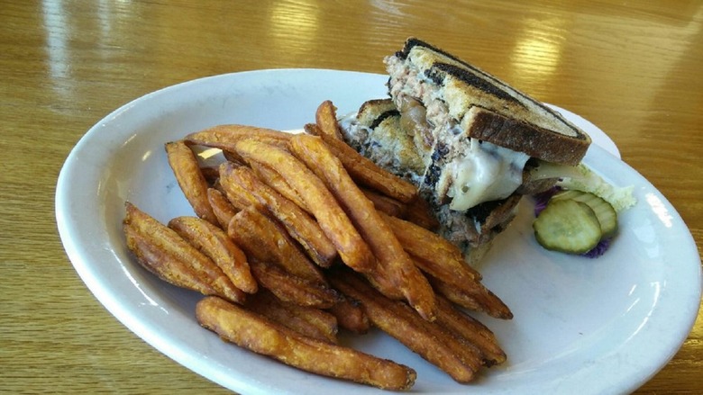 Montana: Copper Horse Restaurant & Bistro (Bozeman Yellowstone International Airport)